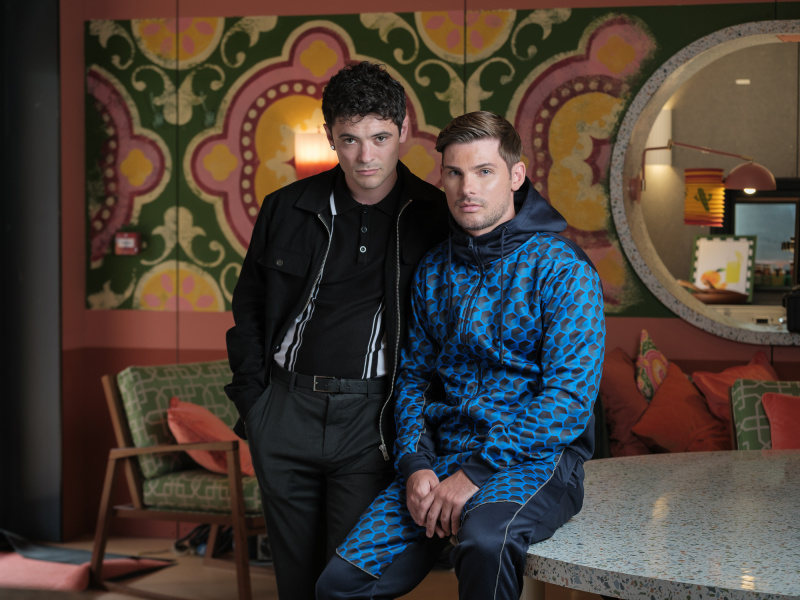   Rex und Ste in Hollyoaks.