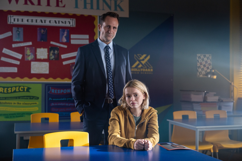 Spoiler Hollyoaks: Dilly Harcourt HAUNTED DEAD DAD Patrick Blake!