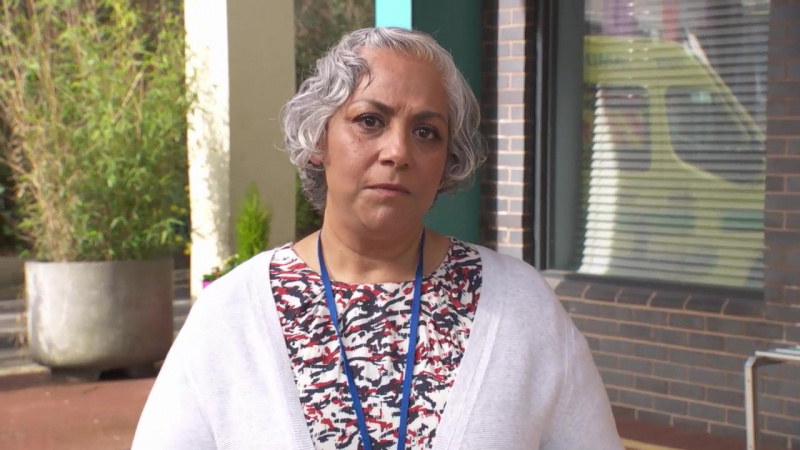   Misbah Maalik baidās par savu dēlu's wellbeing in Hollyoaks.