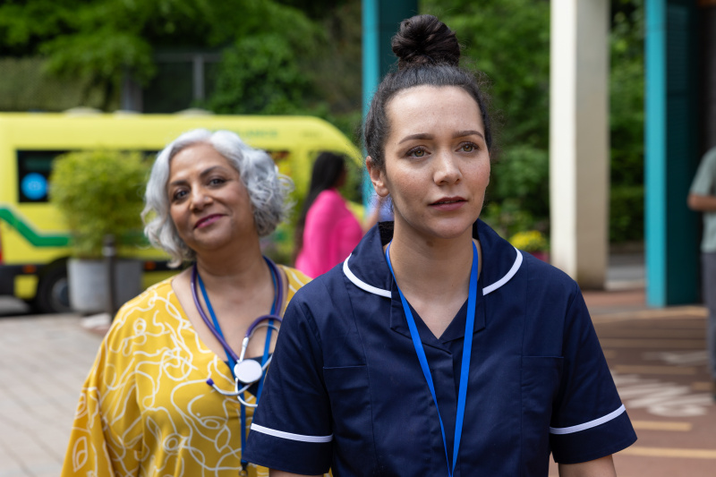 Hollyoaks spoiler'ı: Cleo'ya uğursuz bir doğum günü uyarısı verildi!