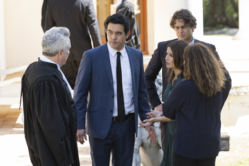  Spoiler doma a vonku, Justin Morgan, Leah Patterson, Roo Stewart, Theo Poulos