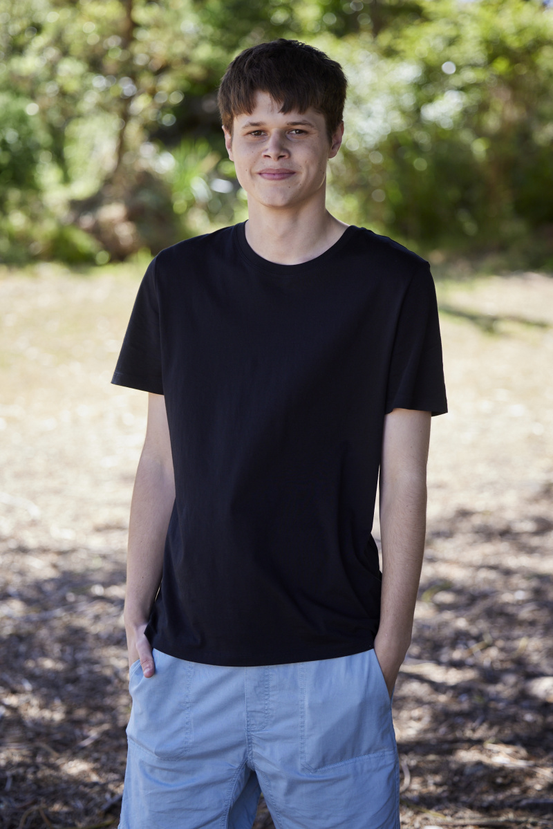  Andrew Lawrence