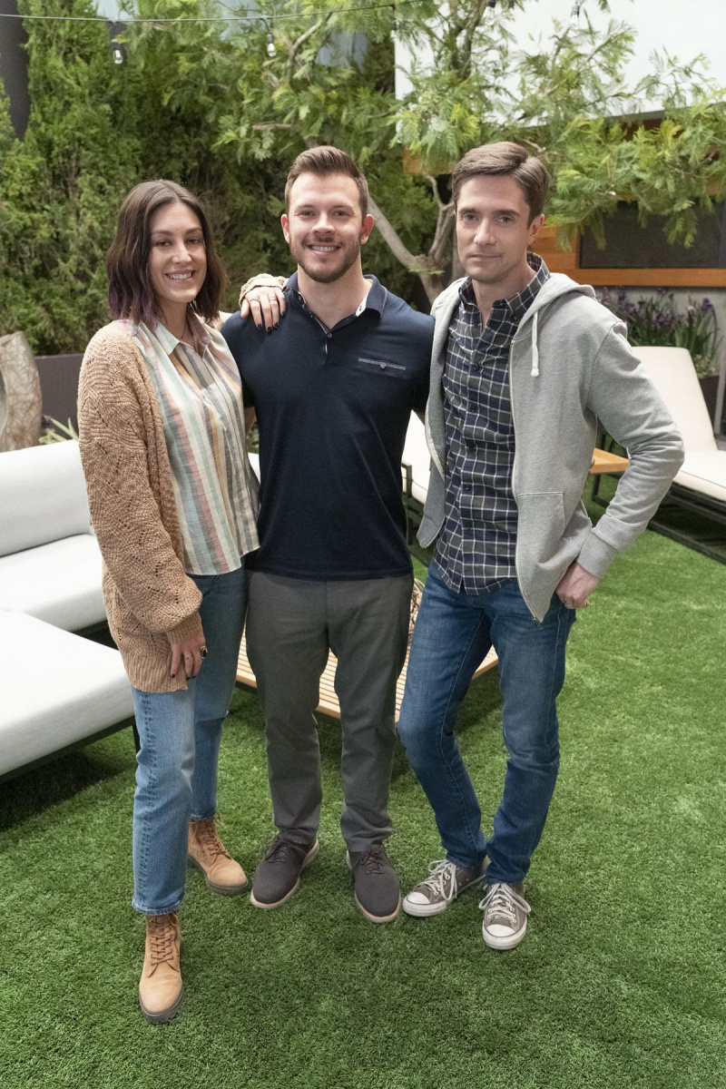 Economia domestica Caitlin McGee+ Jimmy Tatro + Topher Grace