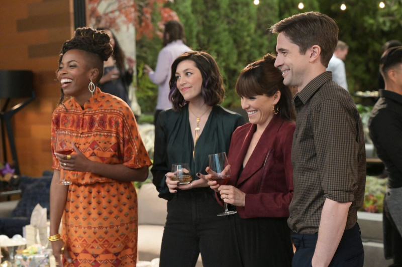 Economia domestica + Sasheer Zamata + Caitlin McGee + Karla Souza + Topher Grace