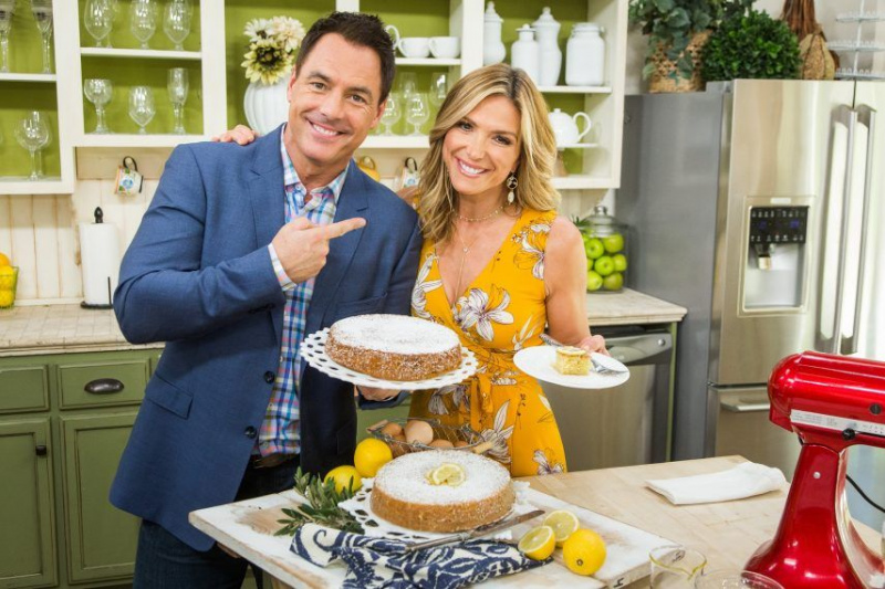 Mark Steines and Debbie Matenopoulos welcome actress Andie MacDowell from the Hallmark Channel original movie At Home in Mitford. Actress Lindsay Wagner talks about the Hallmark Channel original movie Eat, Play, Love. Actors Cristine Prosperi and Jordan Rodrigues from
