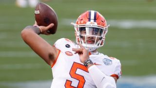 Kaip žiūrėti Clemson vs Pitt koledžo futbolo žaidimą