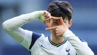 Cum să urmărești Tottenham Hotspur - Son Heung-min sărbătorește al 100-lea gol pentru Tottenham în ianuarie 2021