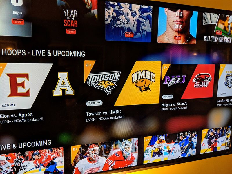 ESPN+ kolledži korvpallimängude ikoonid teleris