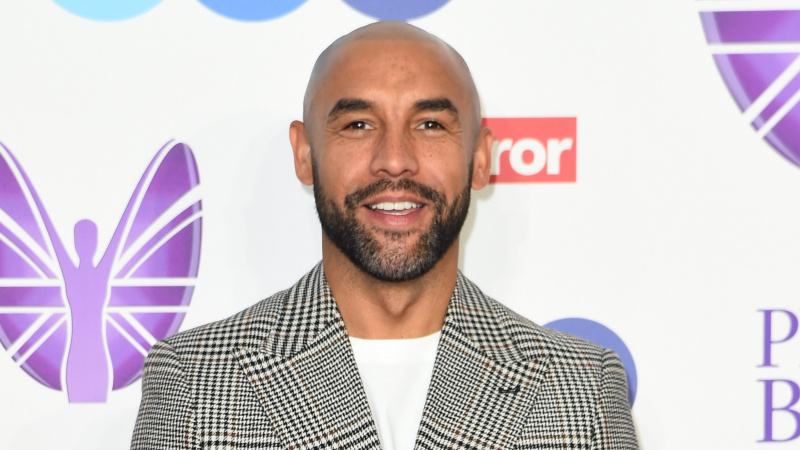   Alex Beresford kommt bei den Pride Of Britain Awards 2023 im Grosvenor House an.