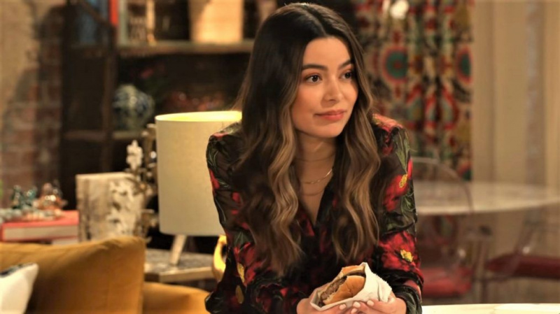 Miranda Cosgrove iCarly Paramount+