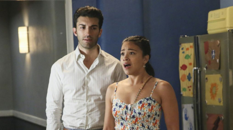 'Jane the Virgin' -Boss bricht die Wendung hinter Michaels Rückkehr in der Premiere