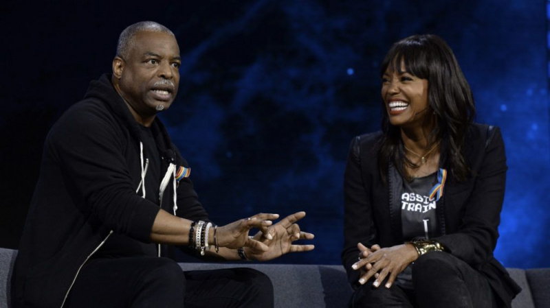 Från LeVar Burton till Ozzy Osbourne, Twitter har idéer om 'Jeopardy!' S nästa värd