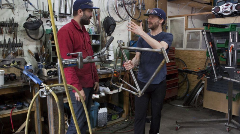 Jon Glaser om att vända sin kärlek till redskap till en rolig ny show