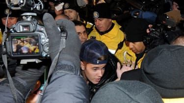 Justin Bieber obviněn z napadení řidiče limuzíny