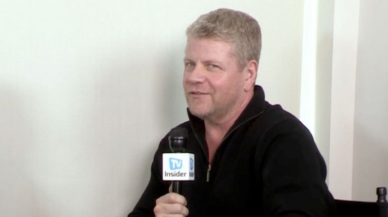 Michael Cudlitz sobre a mudança de 'TWD' e futuro 'The Kids Are Alright' Estrelas convidadas (VÍDEO)