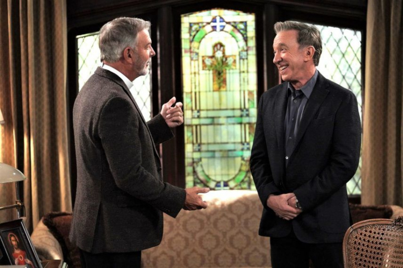 Sneak Peek di 'Last Man Standing': il reverendo Paul sta approfittando di Kyle? (VIDEO)
