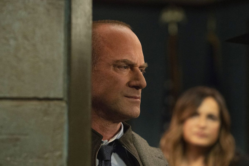 Stabler Benson SVU Squad Room Crossover Organisierte Kriminalität