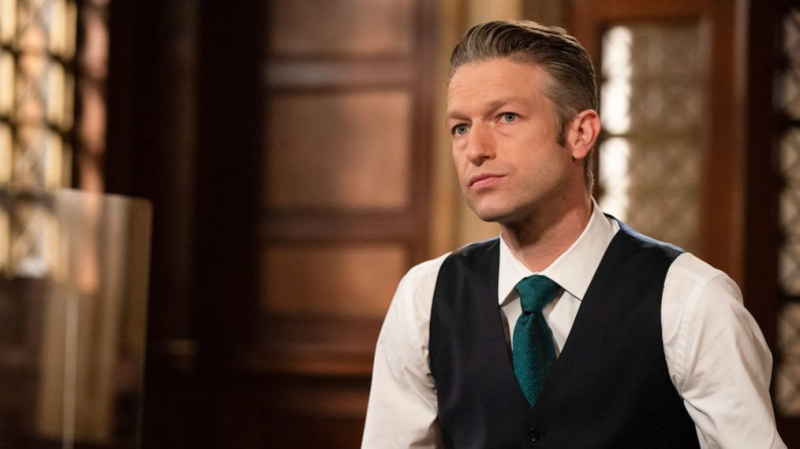 Peter Scanavino sobre el apoyo mutuo de Carisi & Rollins en 'SVU' y su anuncio de invitado 'Crimen organizado'