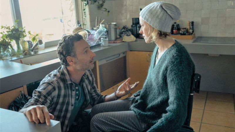 Струва си да се гледа: „Resident Alien“, 100 -тата на Donna Reed, „Big Interview на Randy Travis,„ Penguin Bloom “