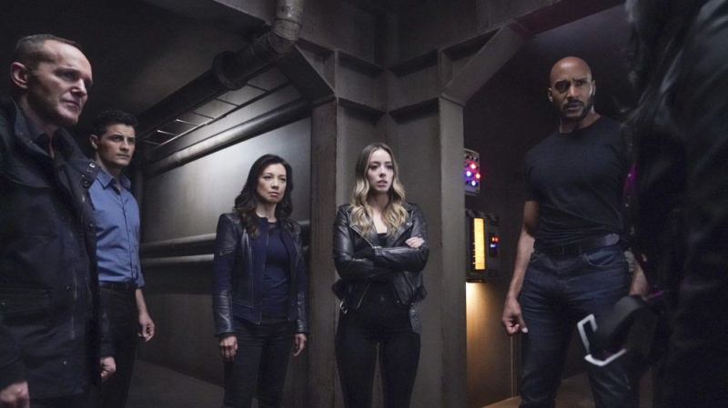 Chiedi a Matt: il futuro di 'Spenser', più Emmy Gripes ('Plot', 'Yellowstone'), 'S.H.I.E.L.D.' Amore e altro