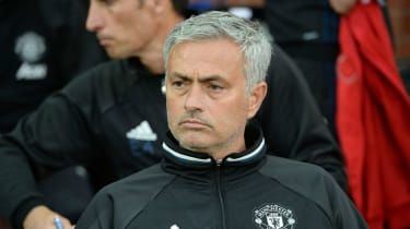 Rastú obavy, že Jose Mourinho opustí United pre PSG