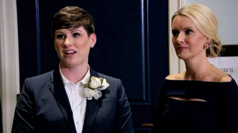 Olivias vänner Grill Brett i 'Gift vid första ögonkastet' Smygtitt (VIDEO)