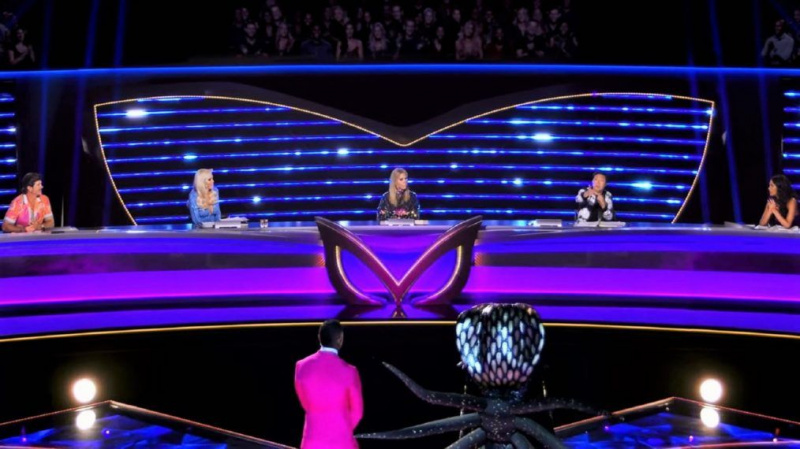 Könnte die Schlange von The Masked Singer Jamie Foxx in Sneak Peek sein? (VIDEO)