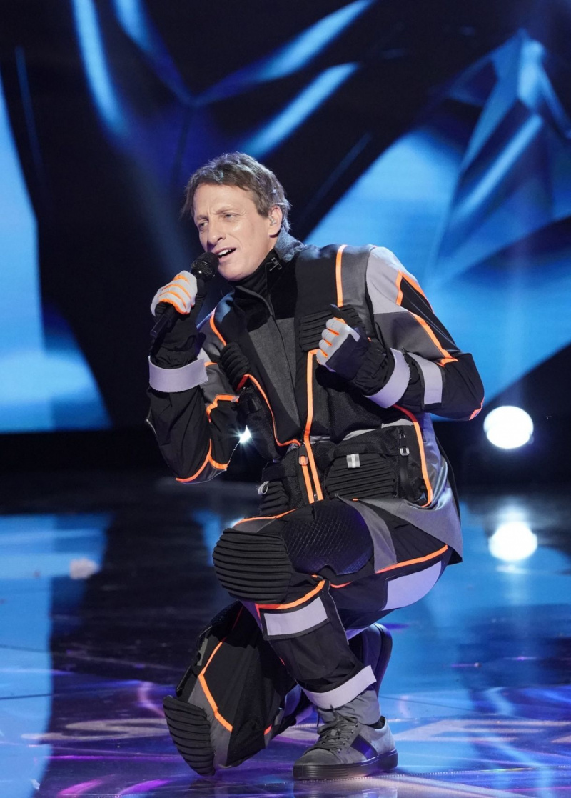 Elephant Masked Singer Revealed Tony Hawk Performance