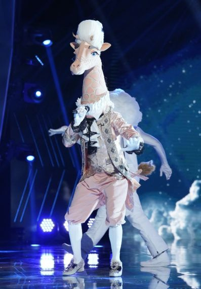 The Masked Singer Giraffe Temporada 4 Episodio 3