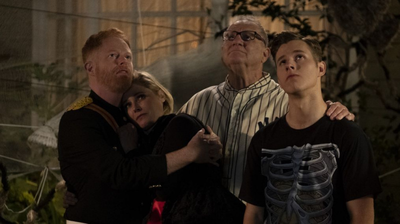 'Modern Family' avslöjar slutligen vem som dött - EP förklarar varför det hände & fans svarar