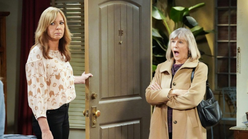 Allison Janney Mimi Kennedy mamma Bonnie Marjorie