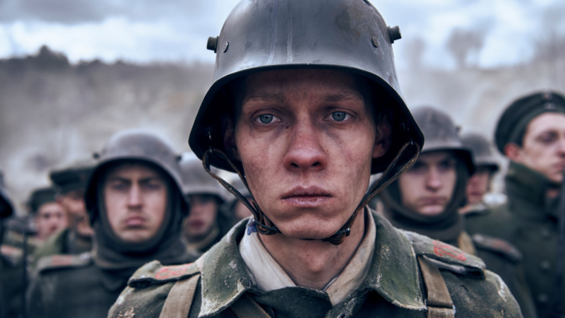   Феликс Каммере в фильме «На Западном фронте без перемен»
