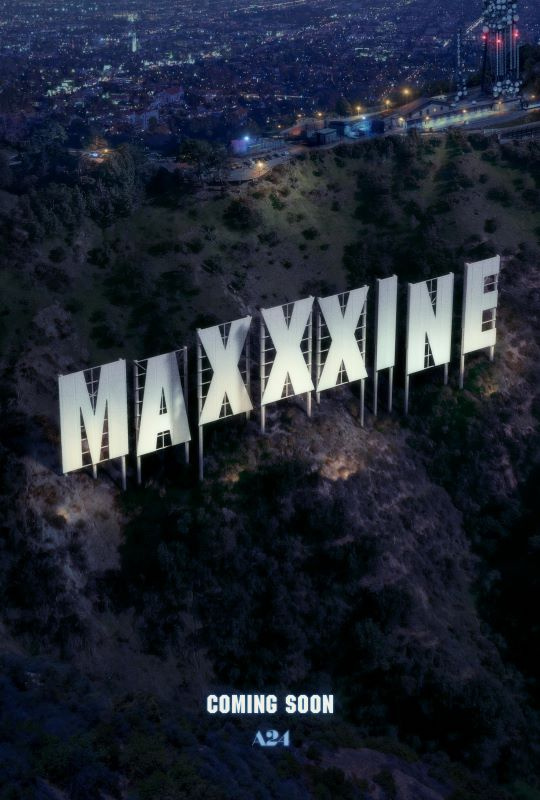   MaXXXine plagát
