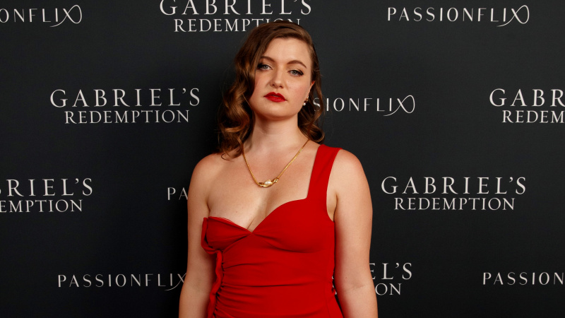   Julia Barrett-Mitchell på premieren på Gabriel's Redemption Part 1