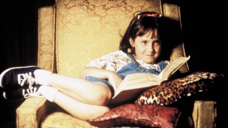 Η αγαπημένη ταινία του Roald Dahl Matilda είναι μια δημοφιλής επανάληψη στο Netflix