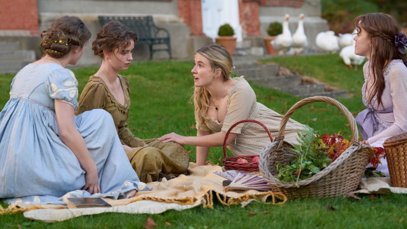 Catherine Hannay, Calypso Cragg, Eliza Bennett, Erica Ford Austen'de Bir Amerikalı filminde