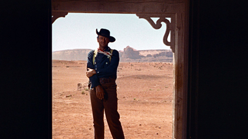   John Wayne vo filme Hľadači