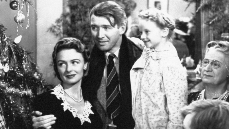   Donna Reed, Jimmy Stewart a Karolyn Grimes v It's a Wonderful Life