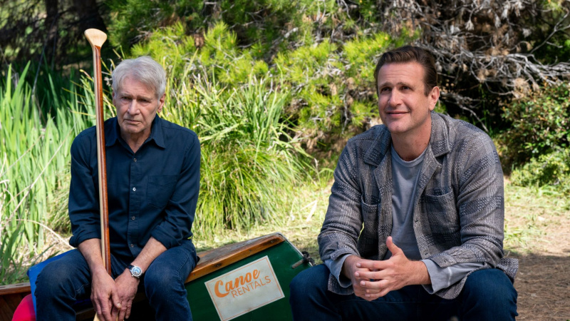   Harrison Ford și Jason Segel în Shrinking