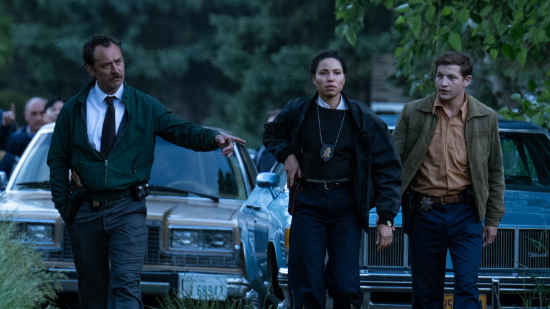   Jude Law, Jurnee Smollett ja Tye Sheridan filmis The Order