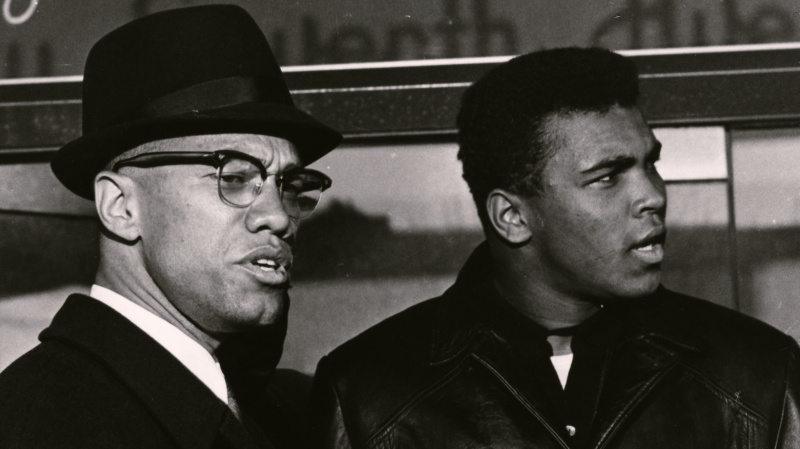   Kan Kardeşleri'nden Malcolm X ve Muhammed Ali'nin siyah beyaz fotoğrafı: Malcolm X ve Muhammed Ali