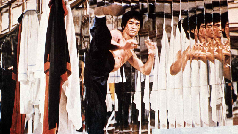   Ejderhaya Gir'de Bruce Lee