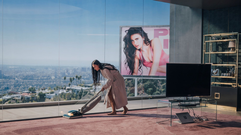   Madde'deki Demi Moore