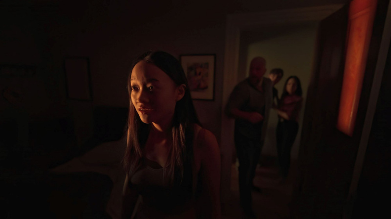   Callina Lang, Chris Sullivan, Eddy Maday a Lucy Liu v prítomnosti