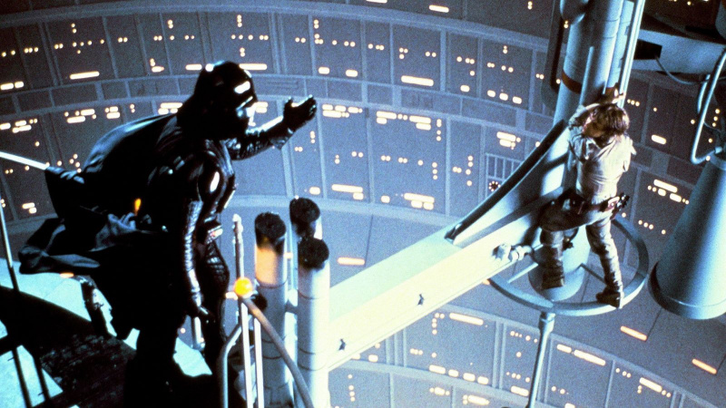   David Prowse und Mark Hamill in „Das Imperium schlägt zurück“.