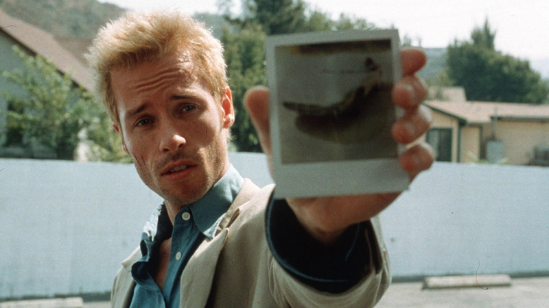   Guy Pearce in Memento