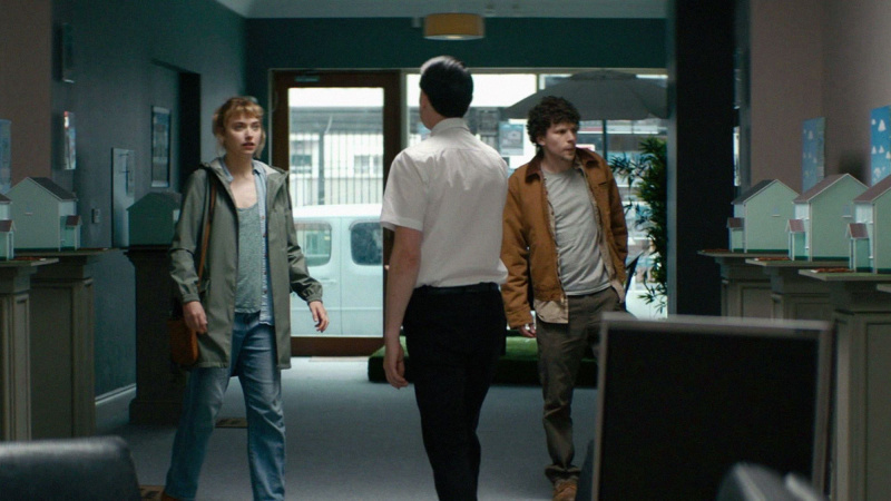  Η Imogene Poots και ο Jesse Eisenberg στο Vivarium