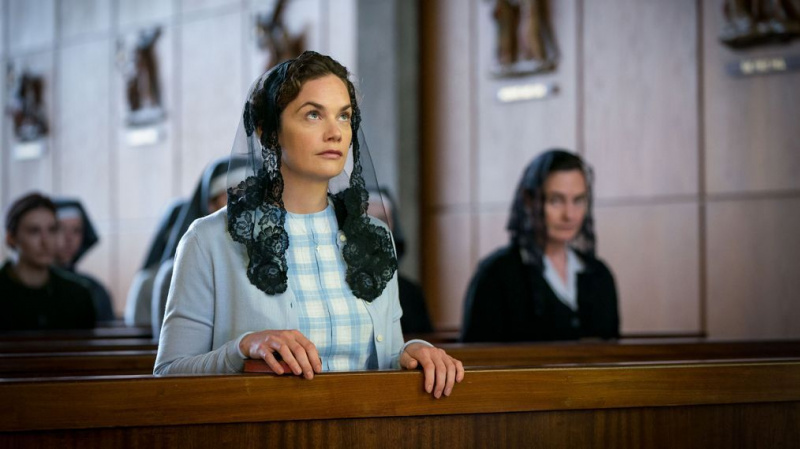 Roush Review: Rūta Vilsona sniedz milzīgu priekšnesumu filmā 'Mrs. Vilsons