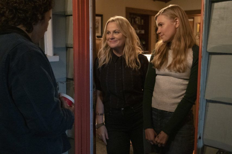 moxie amy poehler netflix