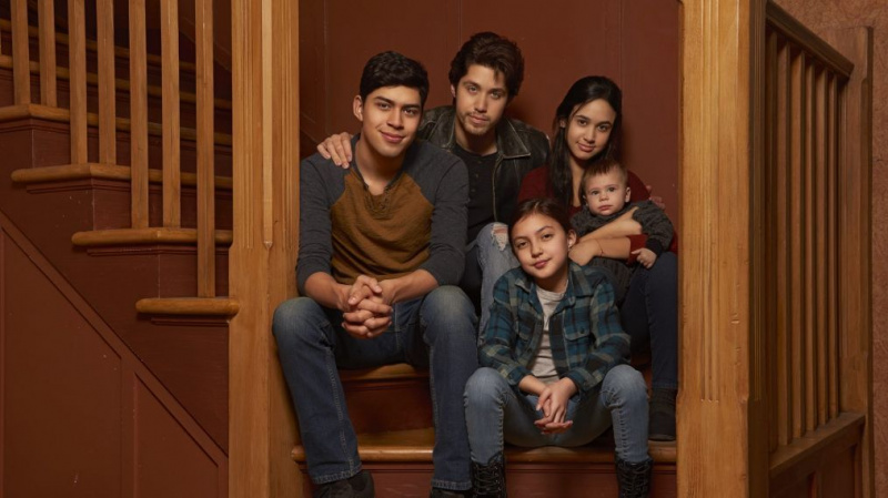 Scott Wolf à propos du redémarrage de «Party of Five» de Freeform: «Je regarderai certainement le spectacle»
